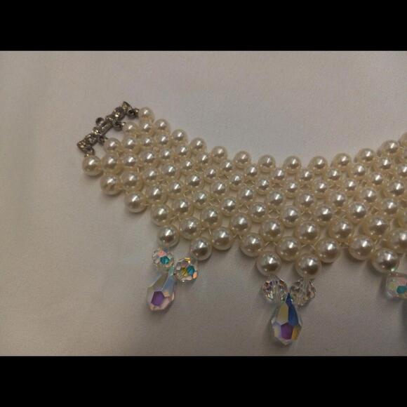 Classic  Faux Pearl 6 Tiered Choker with Crystal Drops - Picture 7 of 9